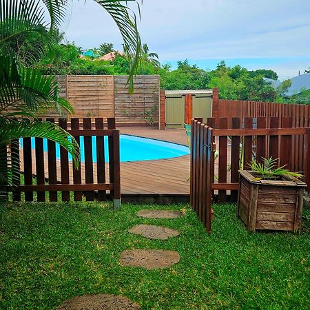 L'Ile En Ylang Apartment แซ็งต์-เลอ ภายนอก รูปภาพ