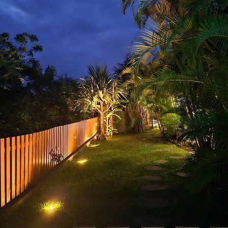 L'Ile En Ylang Apartment แซ็งต์-เลอ ภายนอก รูปภาพ