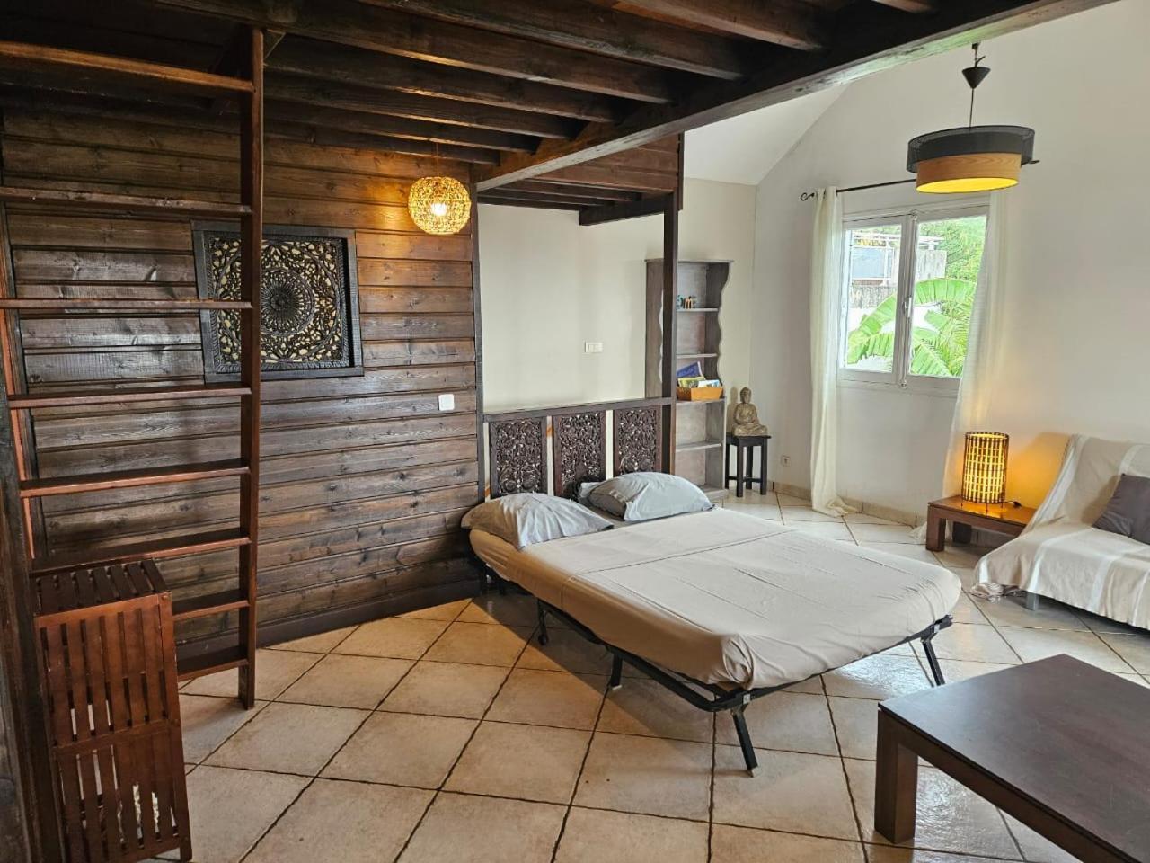 L'Ile En Ylang Apartment แซ็งต์-เลอ ภายนอก รูปภาพ